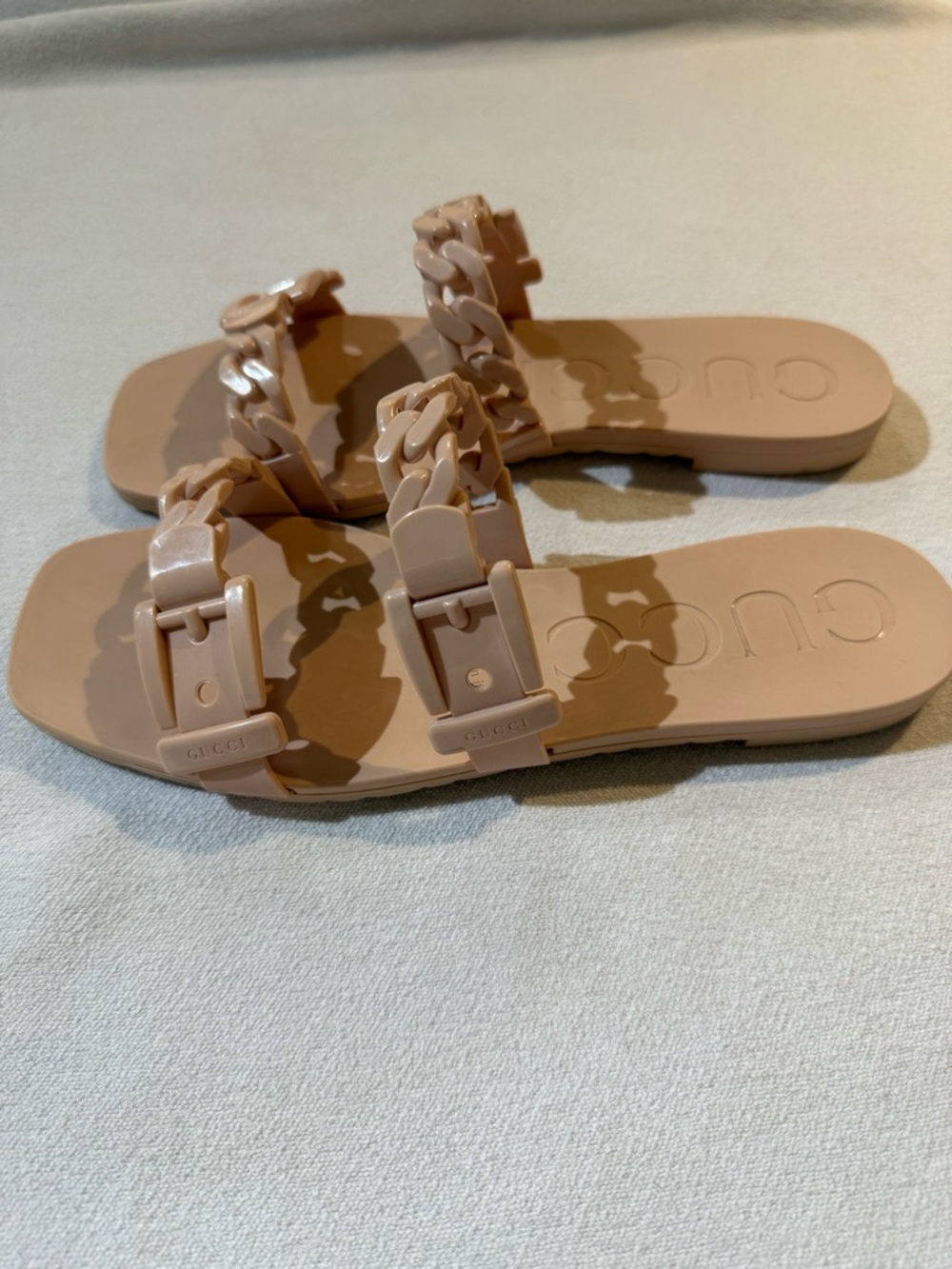 Gucci Beige Chain-Link Buckle Slide Sandals - Picture 6 of 16